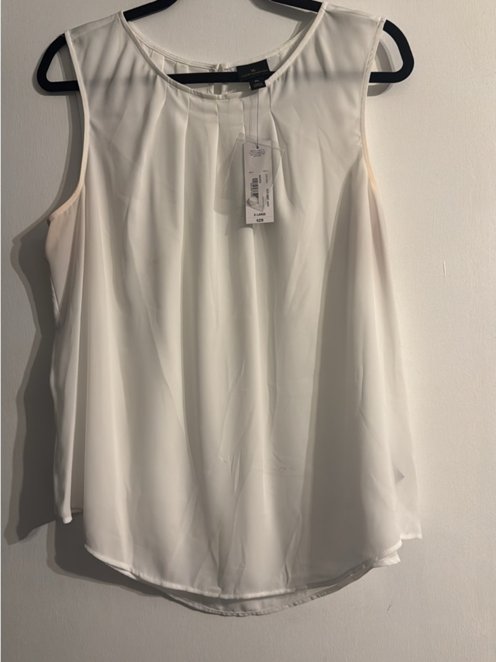 Worthington White Sleeveless Pleated Front Camisole